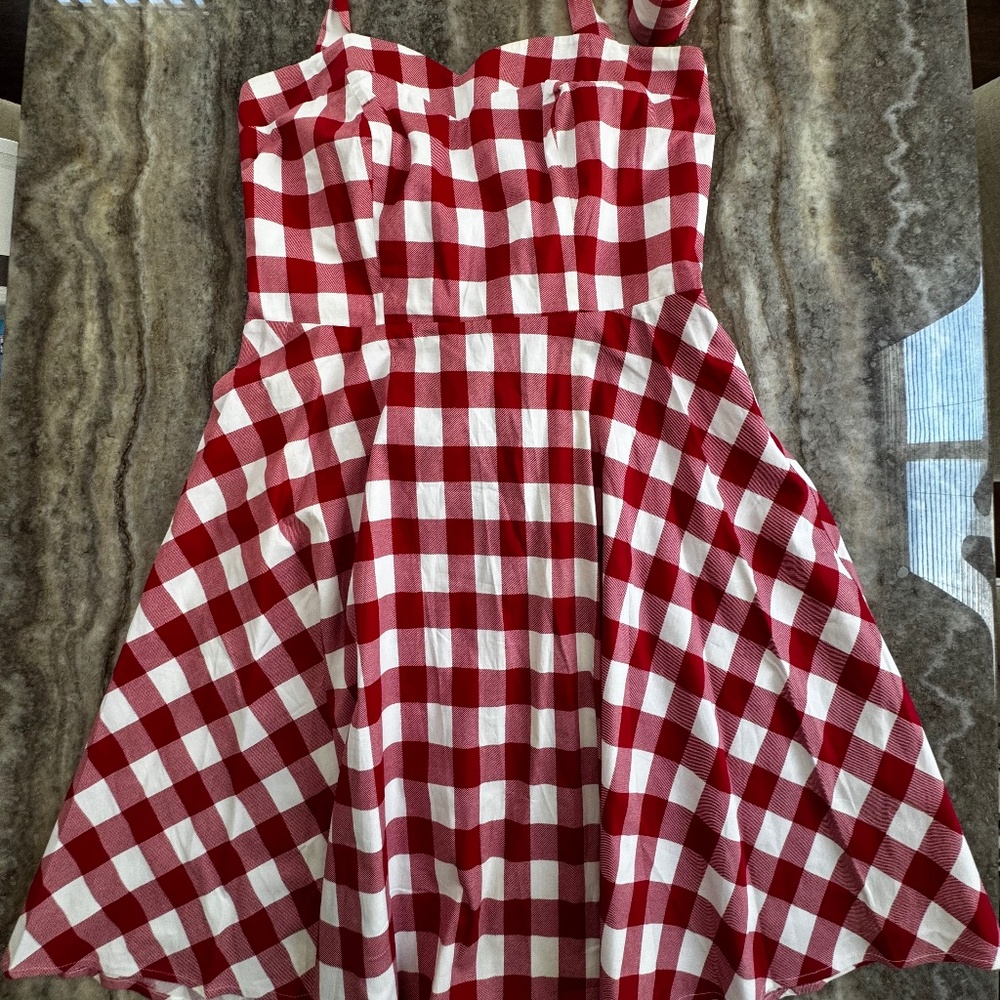 Pre-Owned Size 3XL (18) Red & White Check Gingham Fit/Flare Swing Halter Dress